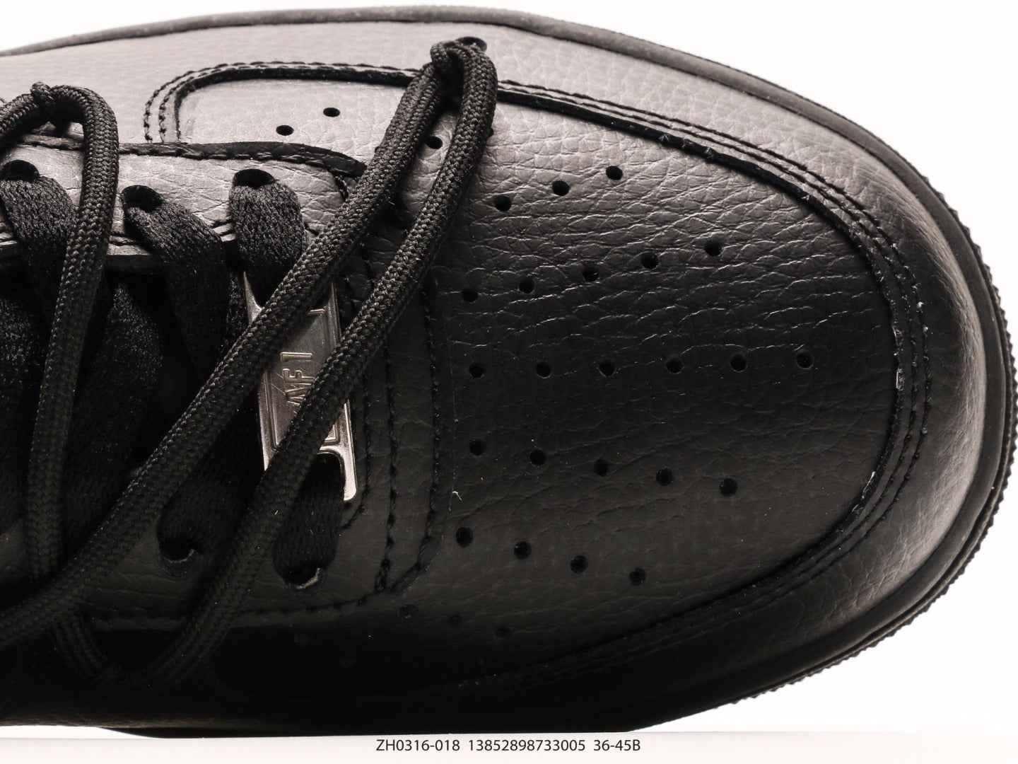 Nike Air Force 1 LV8
