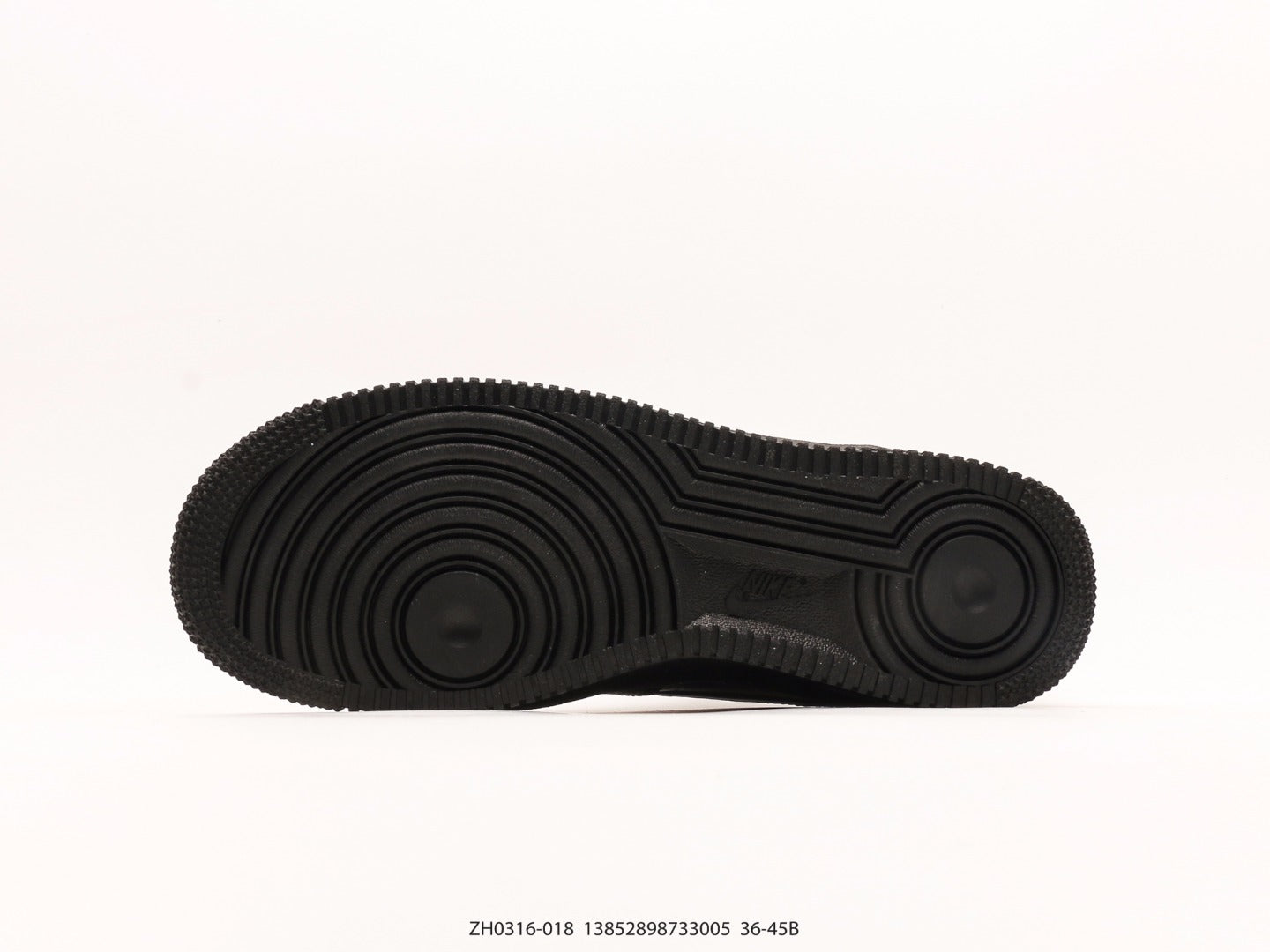 Nike Air Force 1 LV8